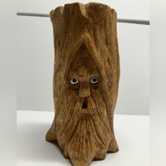 Handmade Wood Carving, Butternut Wood, Brown, 3 1/2” x 7 1/8” - Picture 1 of 5